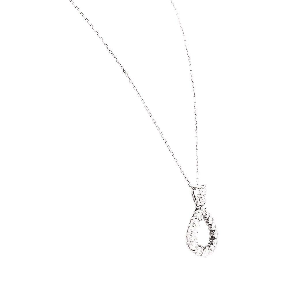 Collier or blanc et diamants.  2