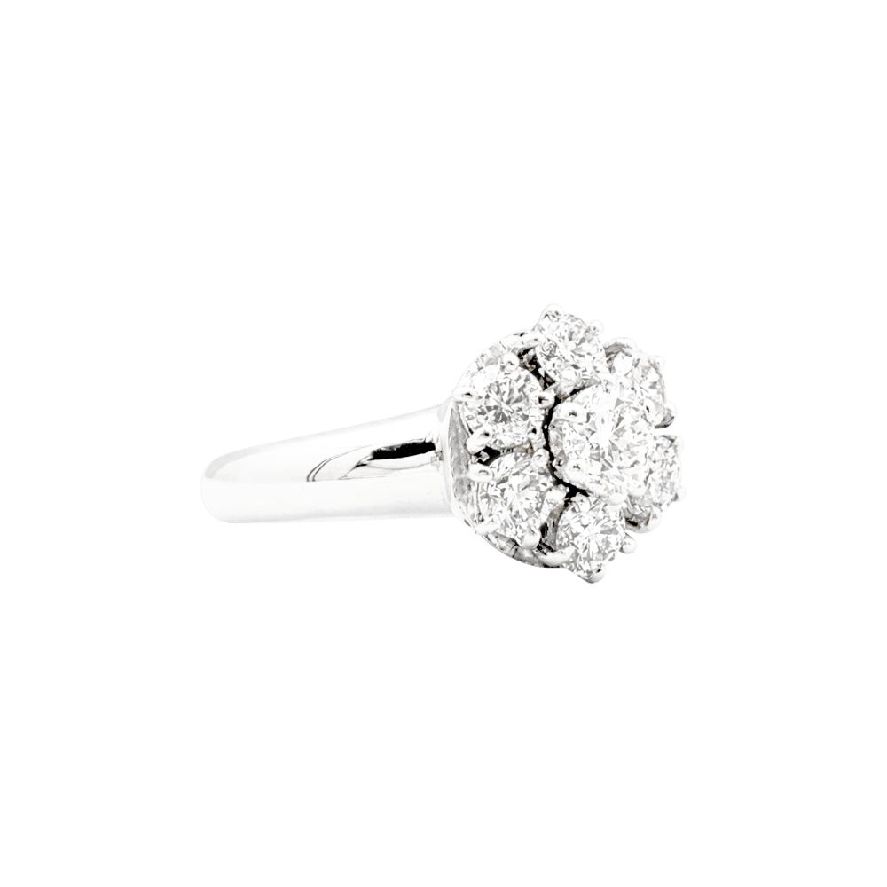 Bague « Fleur », or blanc et diamants.  3
