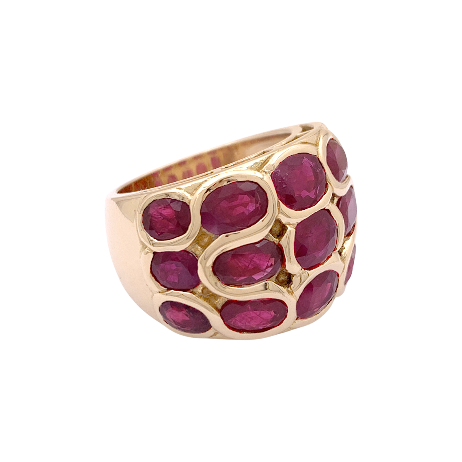 Bague or jaune et rubis. 2