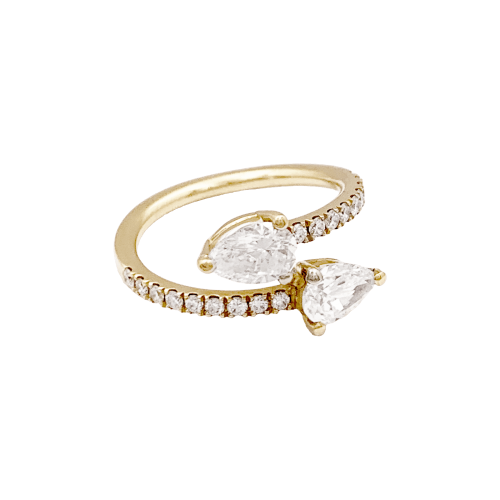 Bague croisée, or jaune, diamants poire et brillants. 3