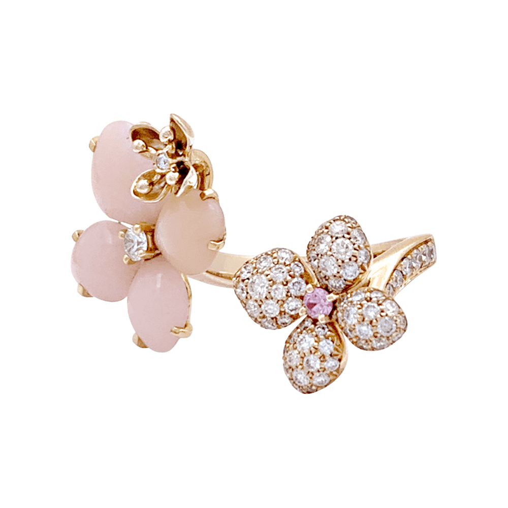 Bague Chaumet, « Hortensia Aube rosée », or rose, diamants, saphir rose et opales roses. 2