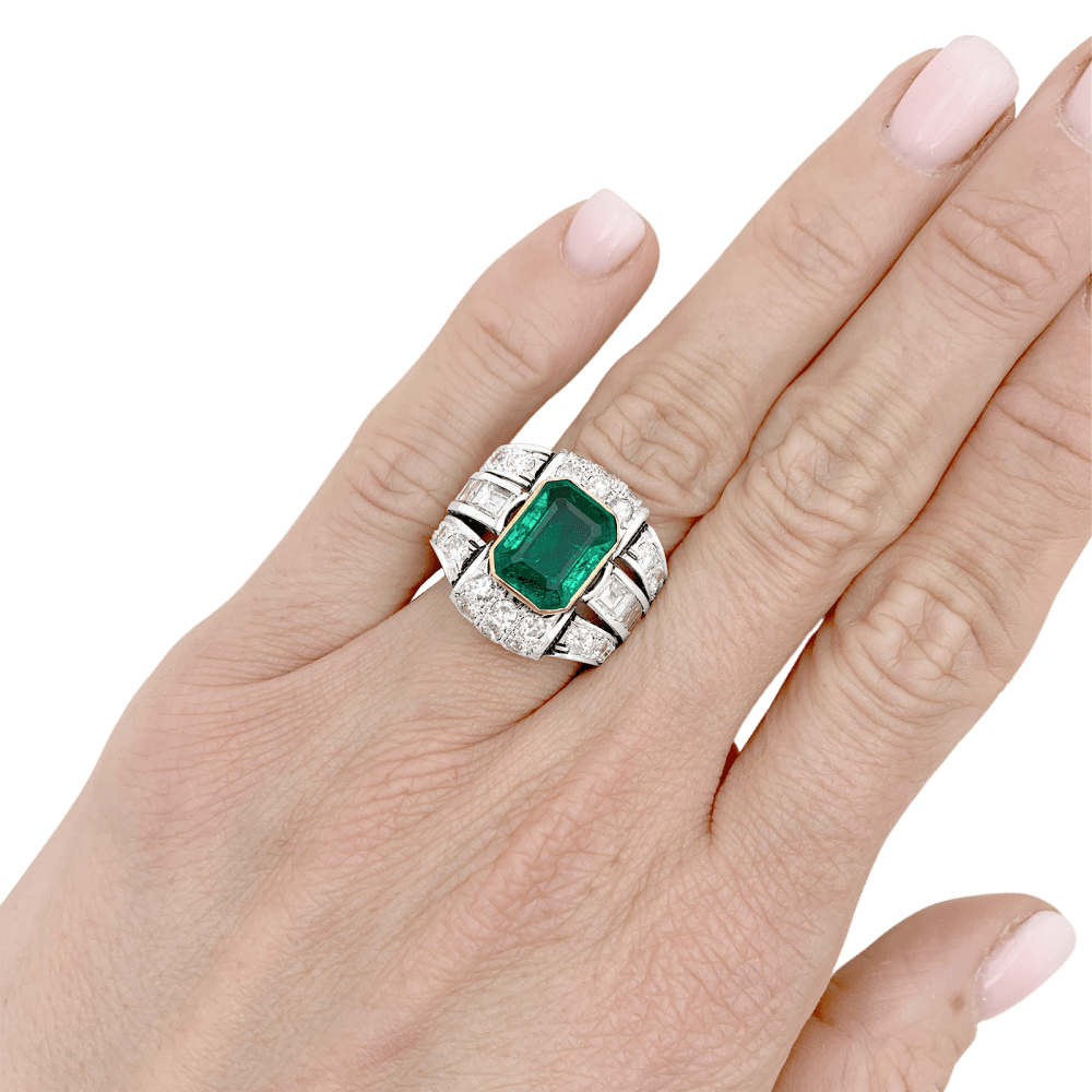 Bague émeraude de Colombie, diamants, platine, or jaune.  6