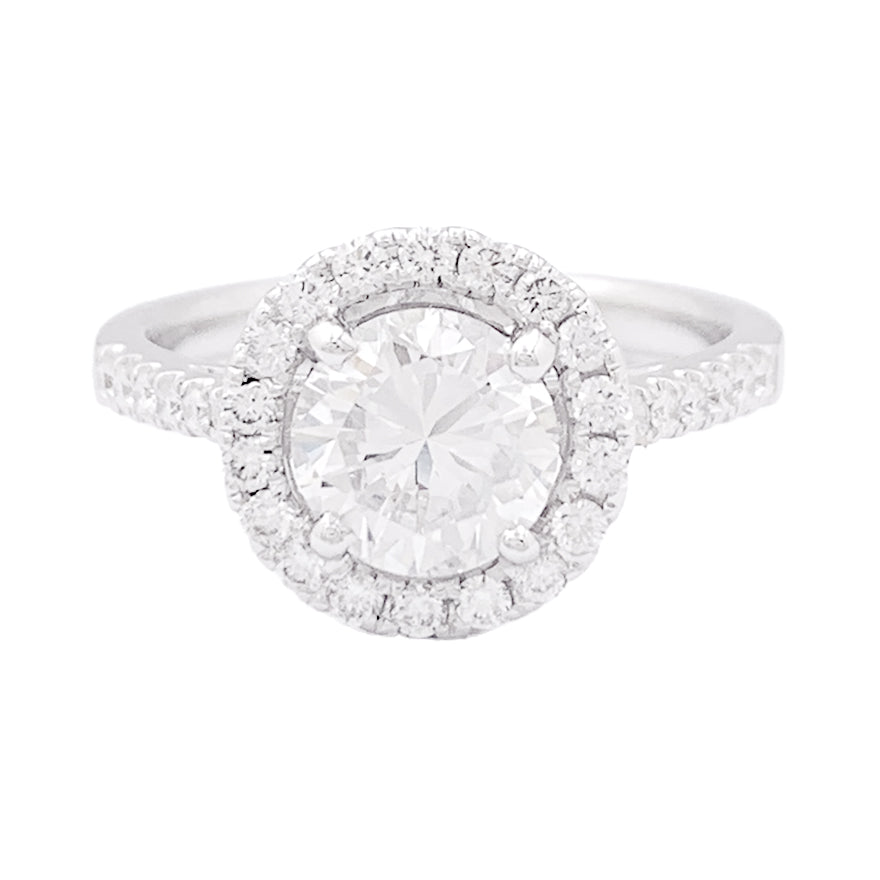 Bague diamant 1,26 ct à entourage, or blanc.