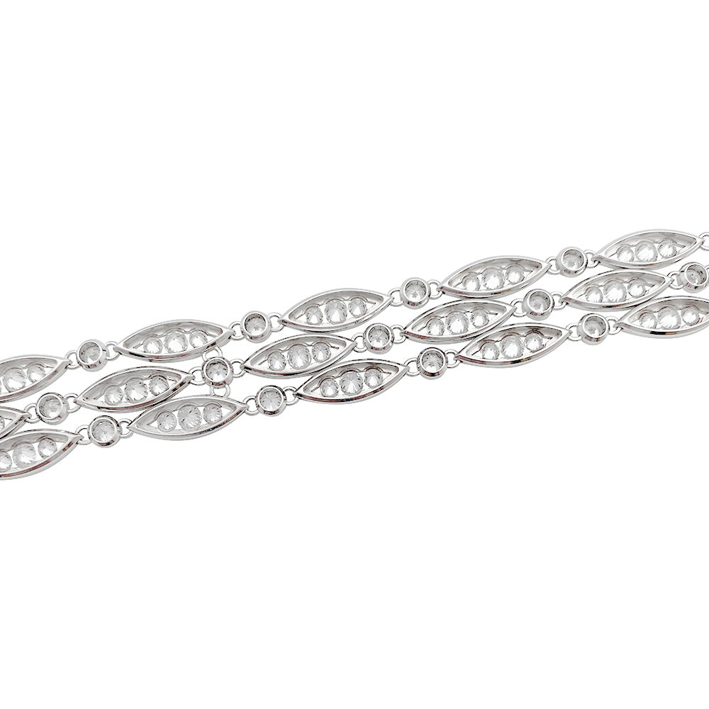 Bracelet Chaumet en or blanc modèle "Classique", diamants. 5