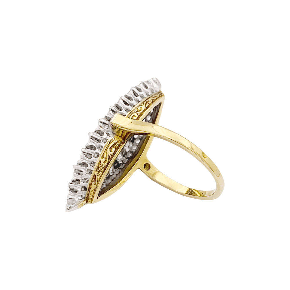 Bague marquise, deux ors, diamants. 2