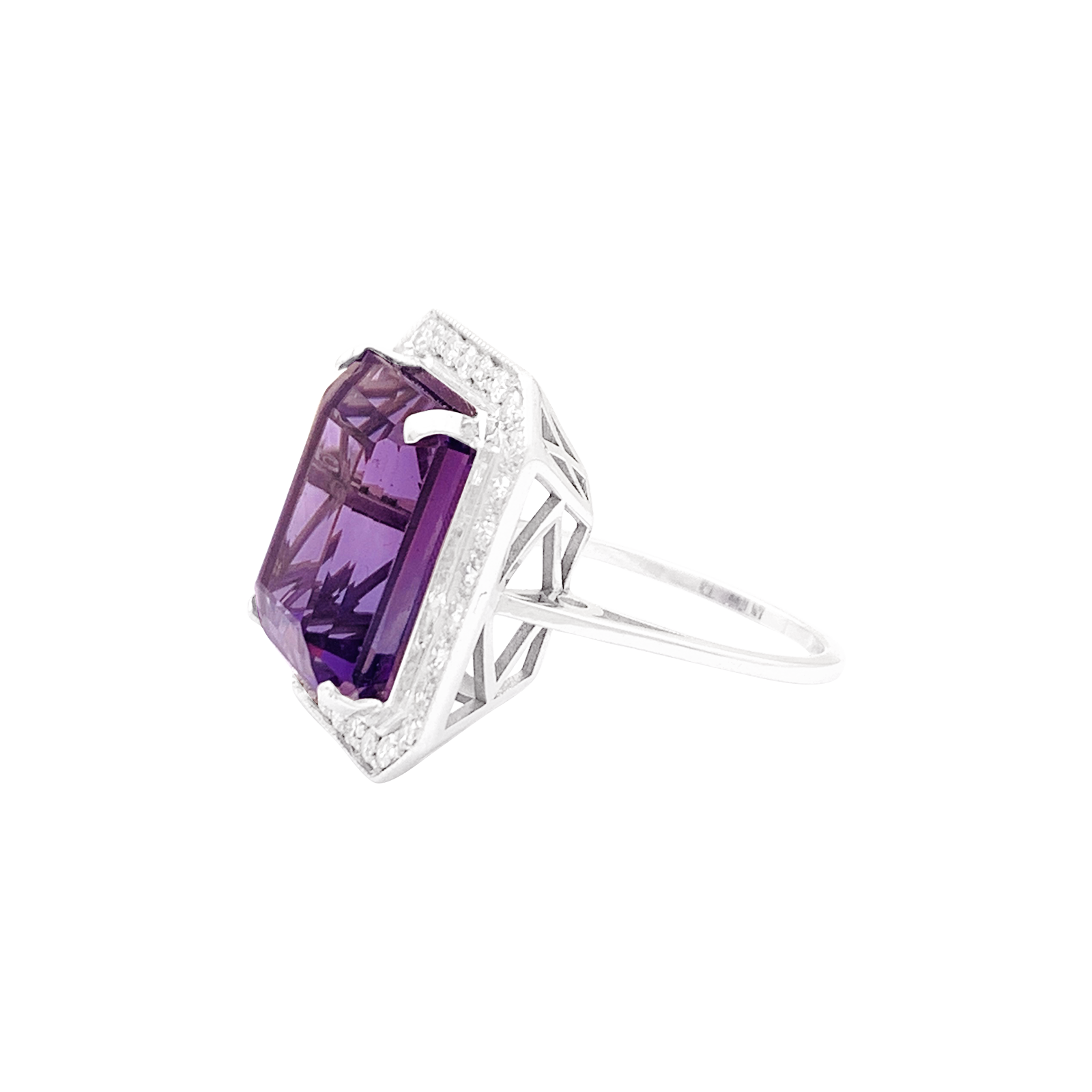 Bague or blanc, diamants, améthyste.  5