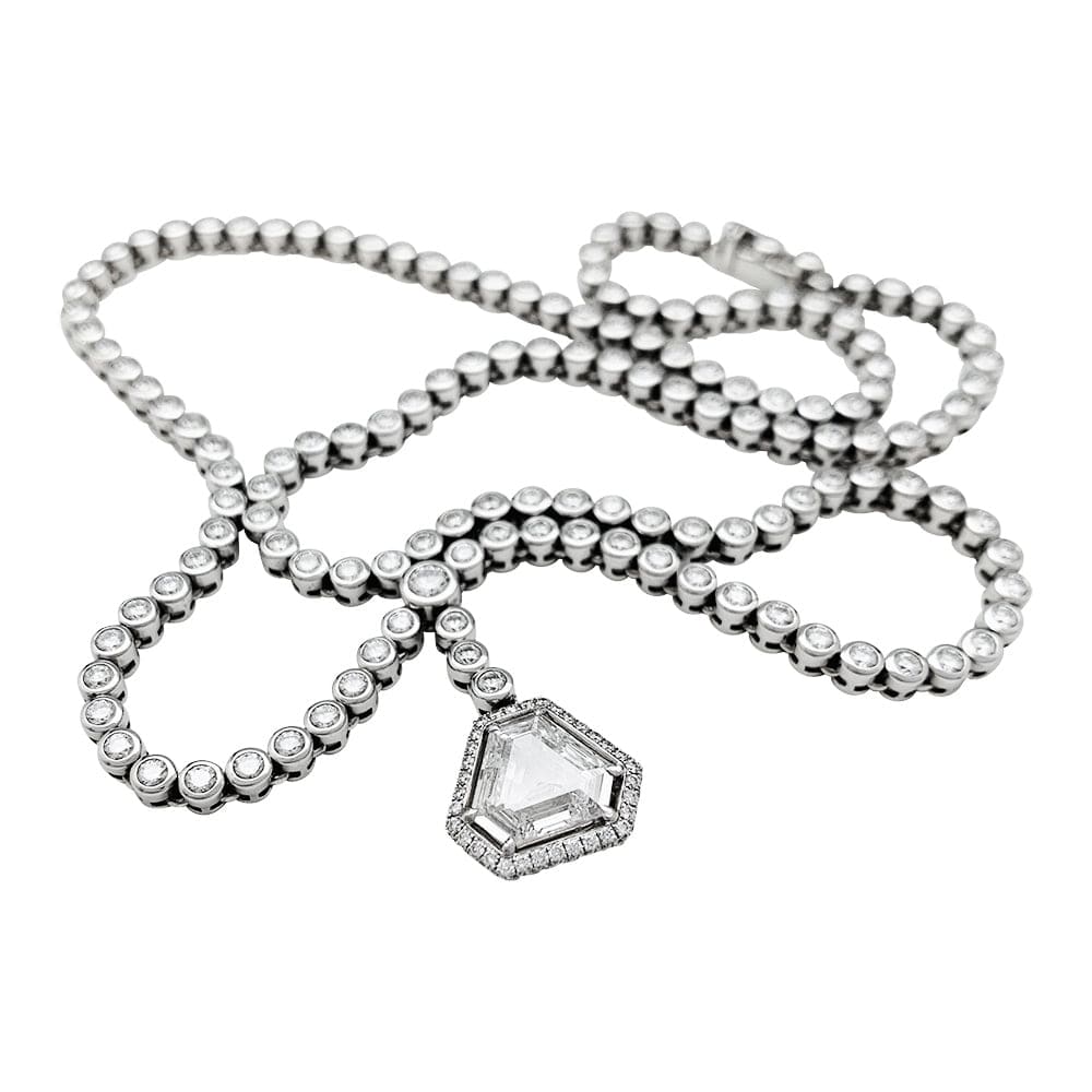 Collier cravate diamants. 5