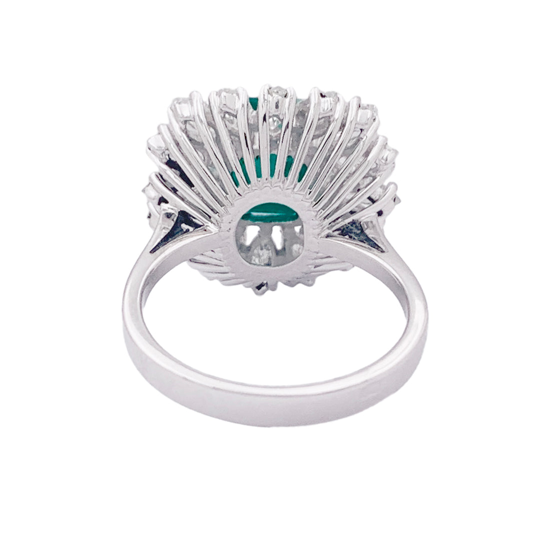 Bague or blanc, diamants, émeraude. 5