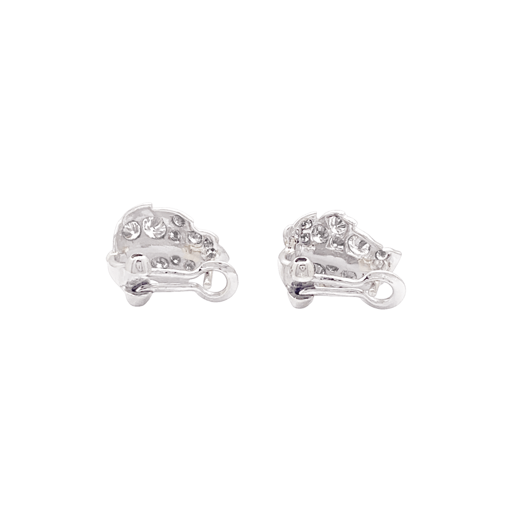 Boucles d'oreilles feuilles deux tons d'or et diamants.   4