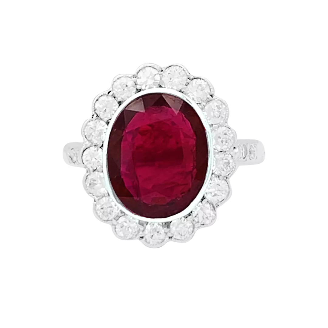 Pompadour ring in ruby, platinum, white gold, diamonds.