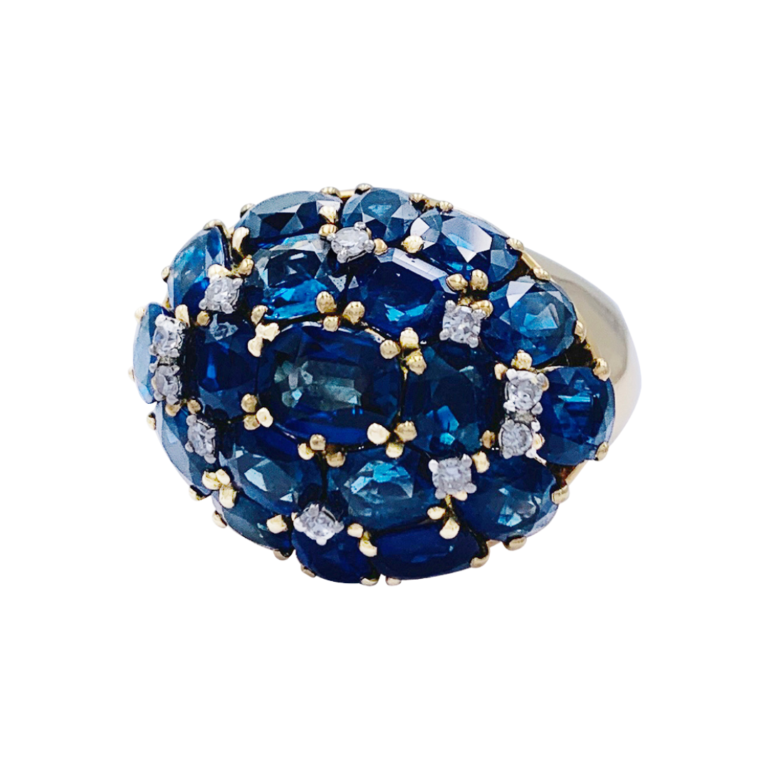 Bague en or jaune saphirs et diamants. 59
