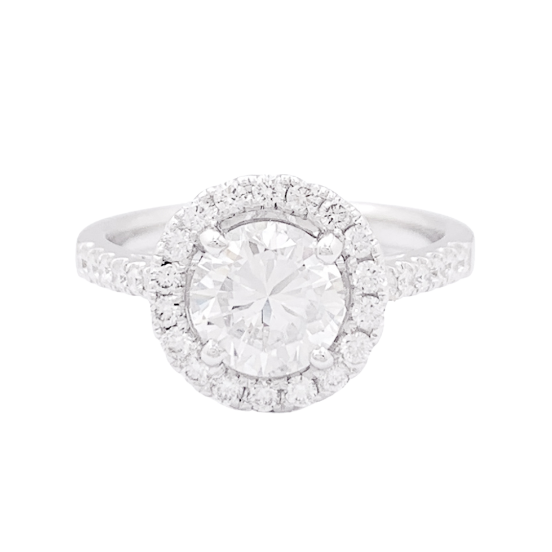 Bague diamant 1,26 ct à entourage, or blanc.