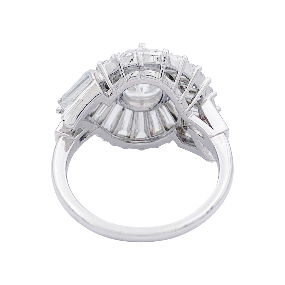Bague platine diamant 2,51 ct entourage baguette. 4