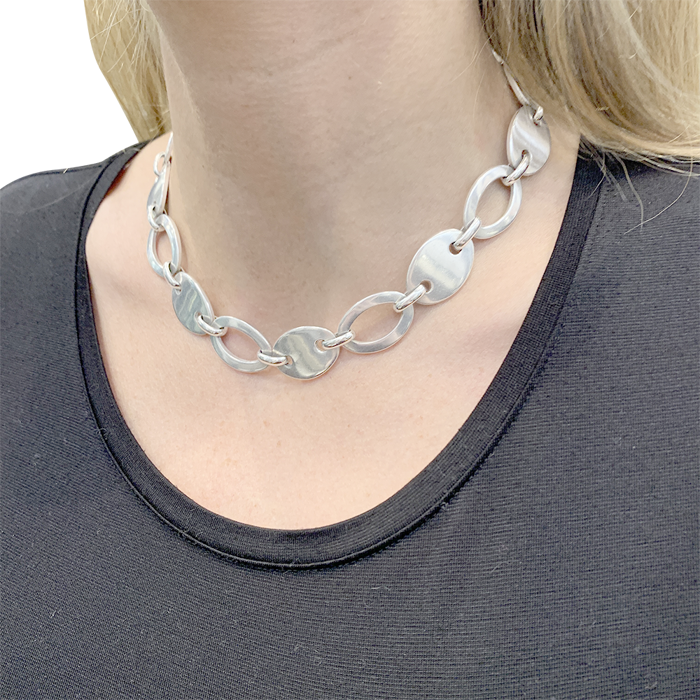 Collier Tiffany & Co. argent. 4