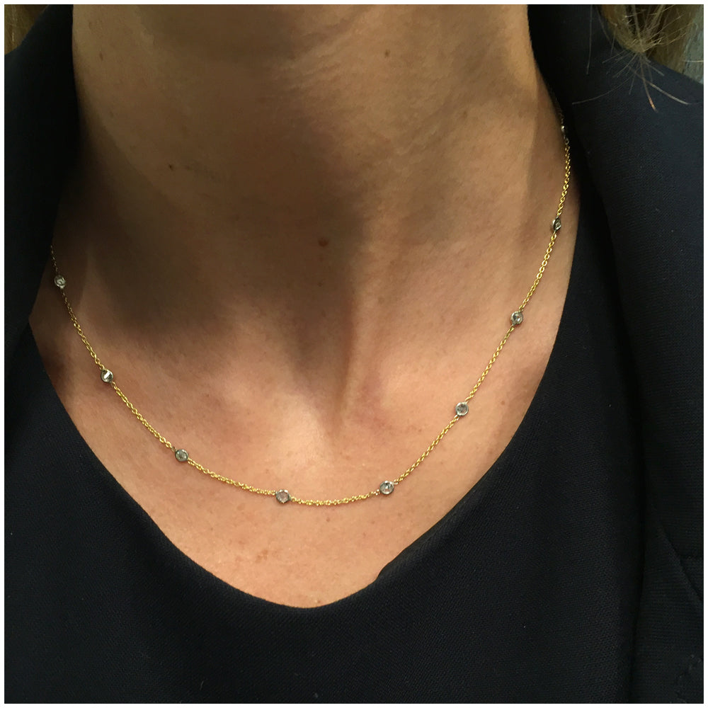 Collier gouttière 2 ors 750/000 serti de 16 diamants 2,53 carats 4