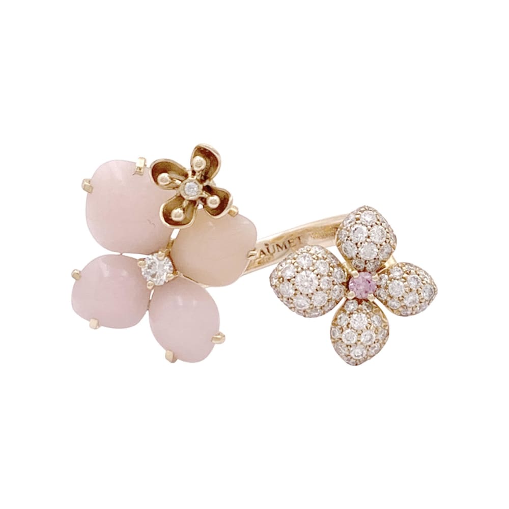 Bague Chaumet, « Hortensia Aube rosée », or rose, diamants, saphir rose et opales roses. 1