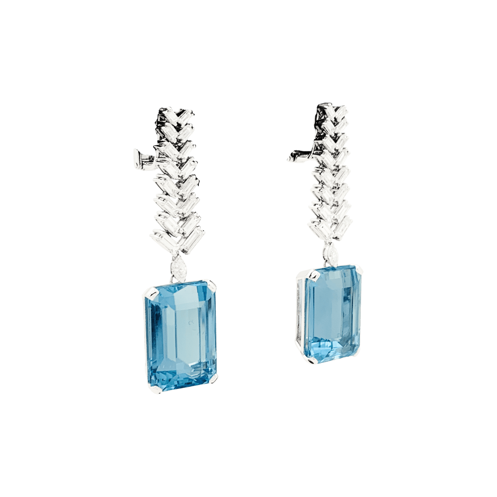 Pendants d'oreilles platine, or blanc, aigue-marine et diamants. 2