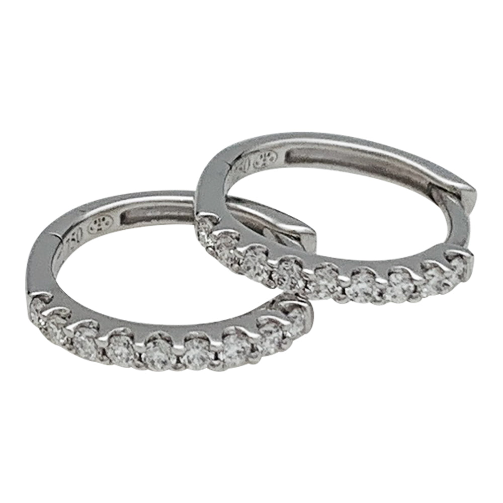 Paire de petites créoles en or blanc, diamants. 3