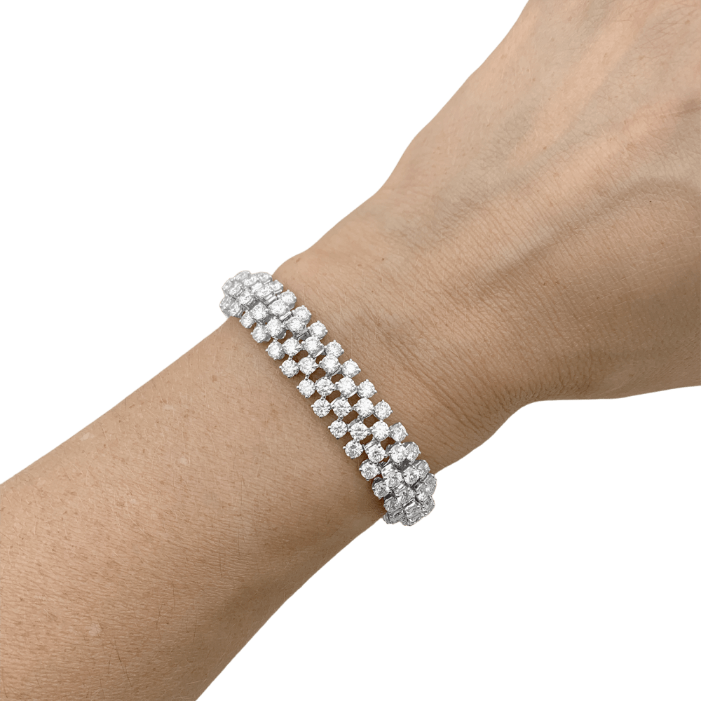 Bracelet Boucheron, "Angélique" rivière de diamants, or blanc. 7