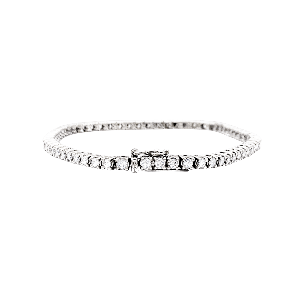Bracelet ligne, or blanc et diamants.  4