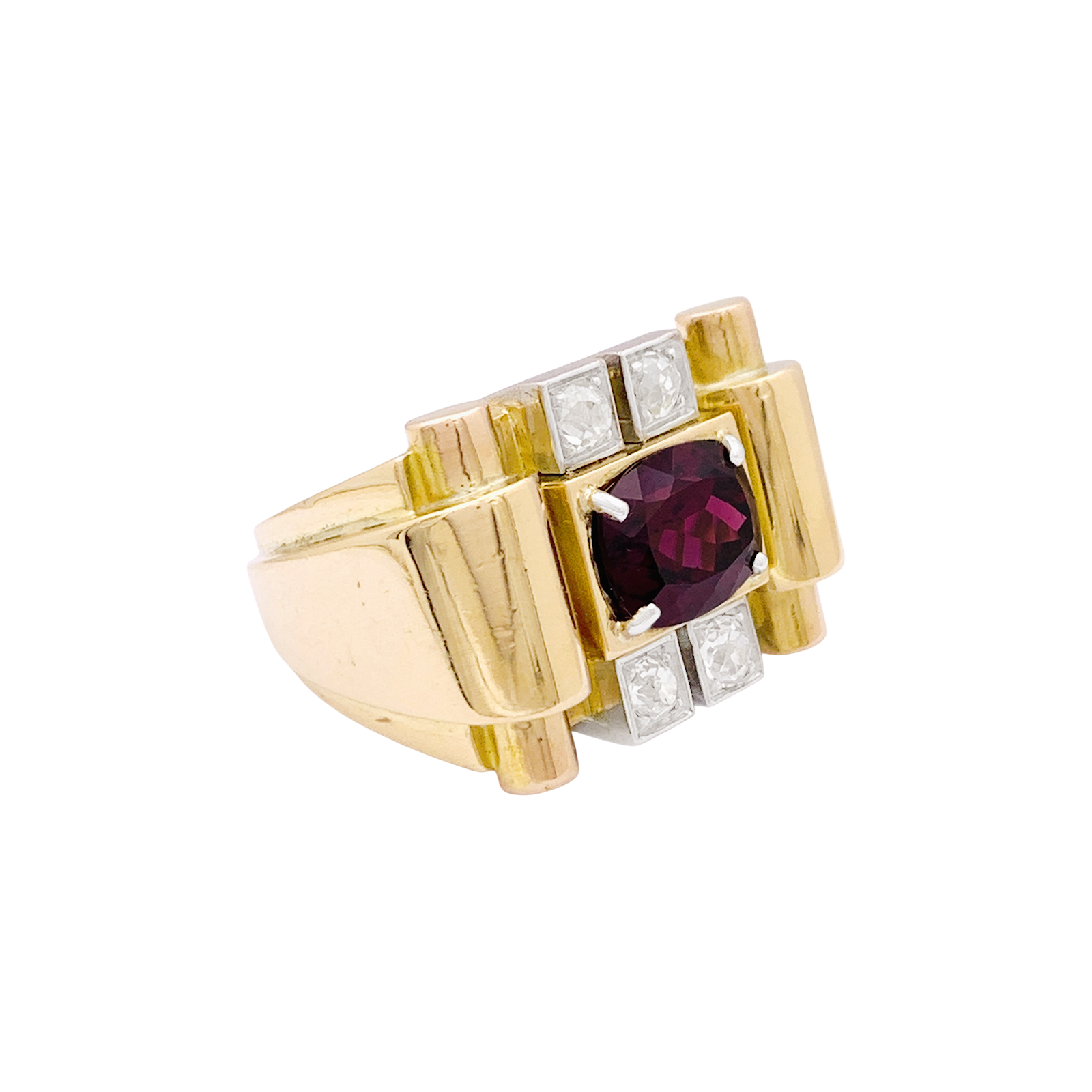 Bague "tank", deux tons d'or, grenat et diamants. 2