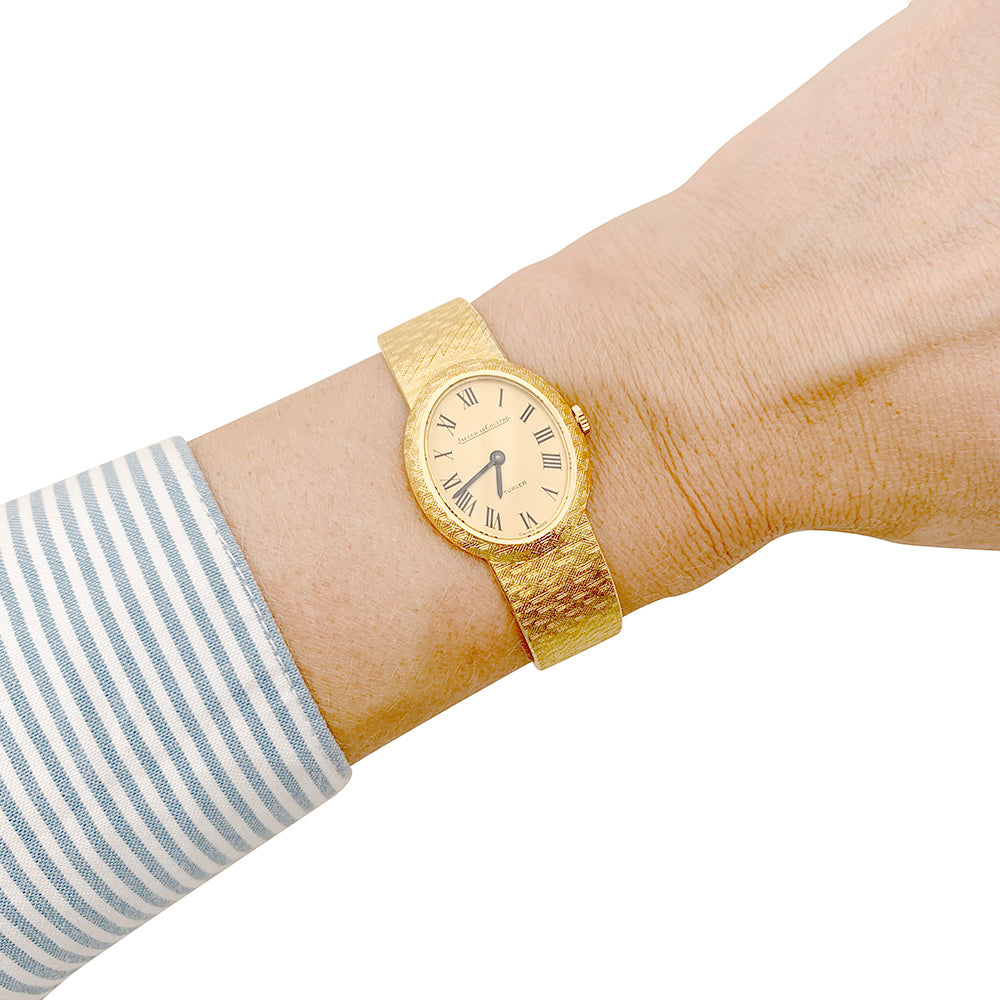 Montre Jaeger Lecoultre vintage, or jaune. 7