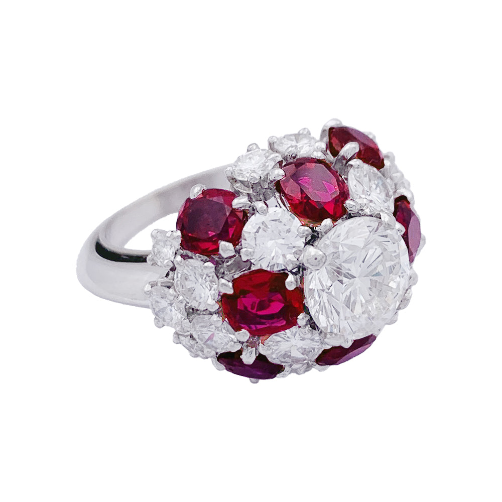 Bague platine, diamants, rubis. 3