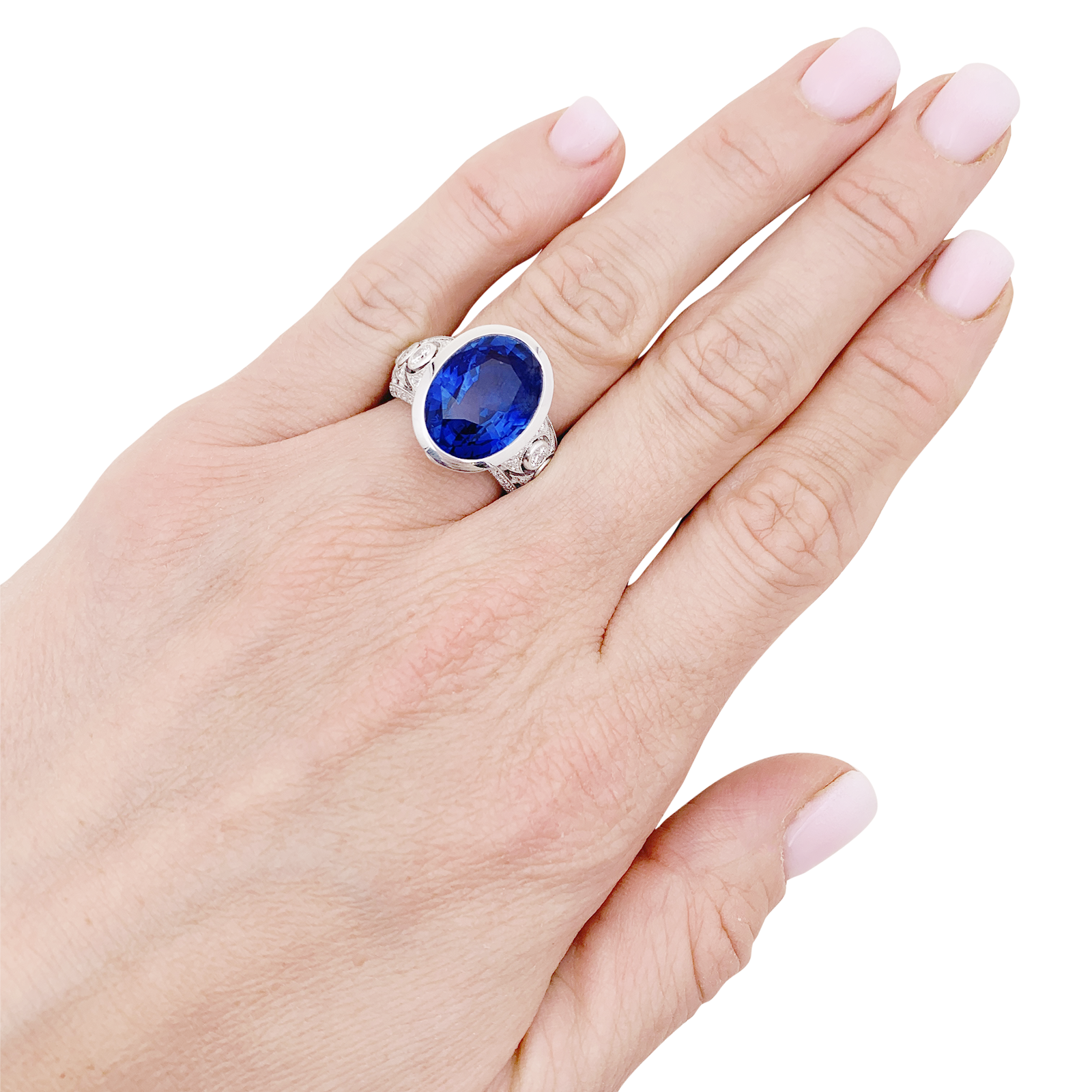 Bague en or blanc, saphir et diamants.  6