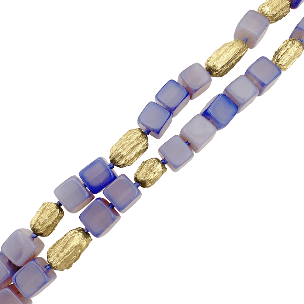 Sautoir cubes de calcédoine et motifs en or jaune. 4