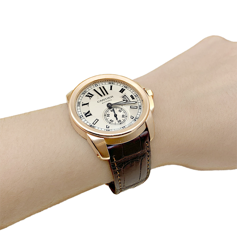 Montre Cartier, "Calibre de Cartier", or rose, cuir. 7