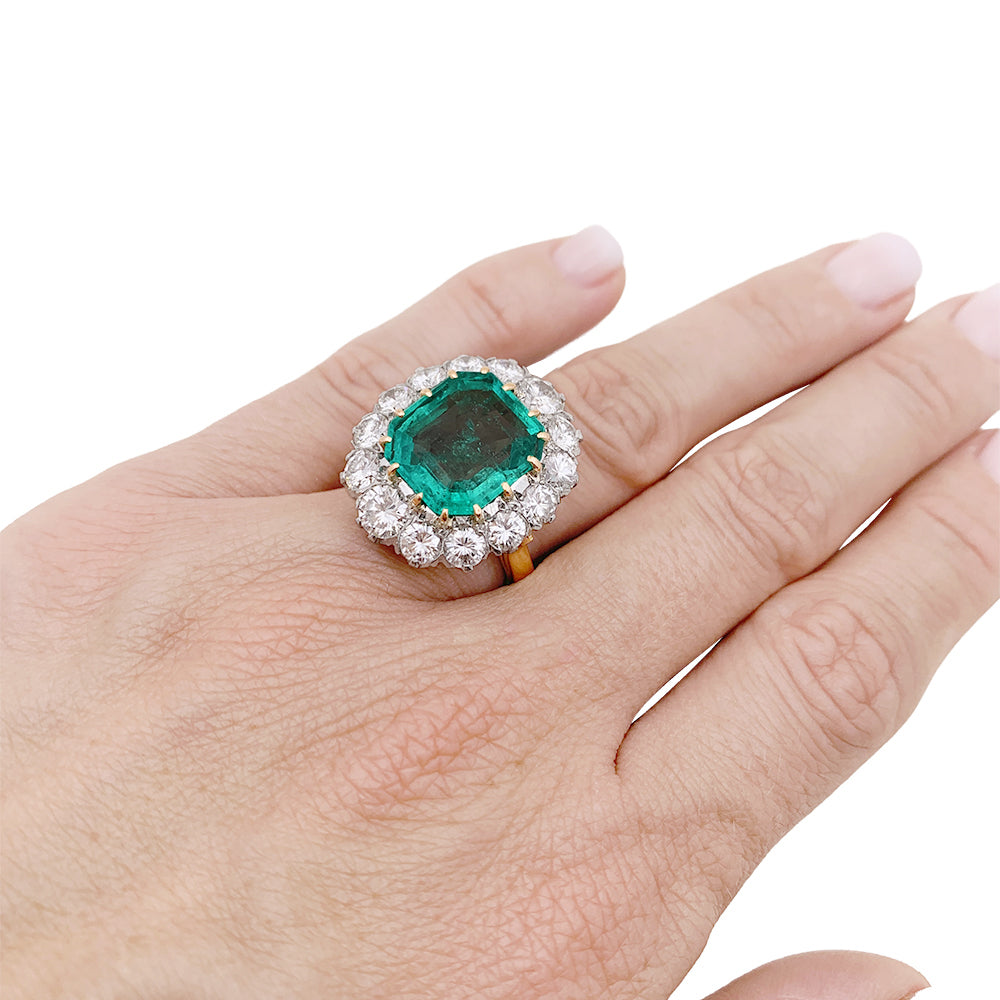 Bague Pompadour émeraude, diamants, platine et or jaune. 6