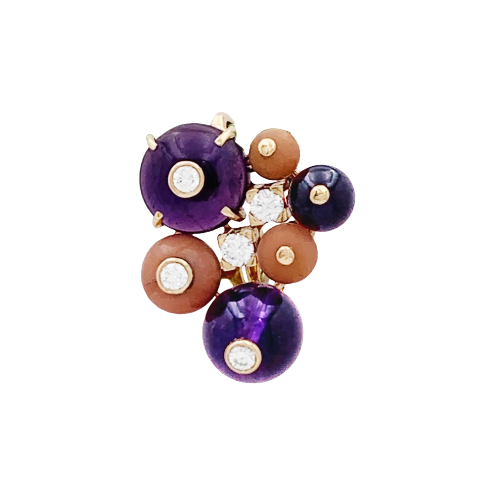 Pendentif Cartier "Délices de Goa" en or jaune, améthystes, corail et diamants. 1