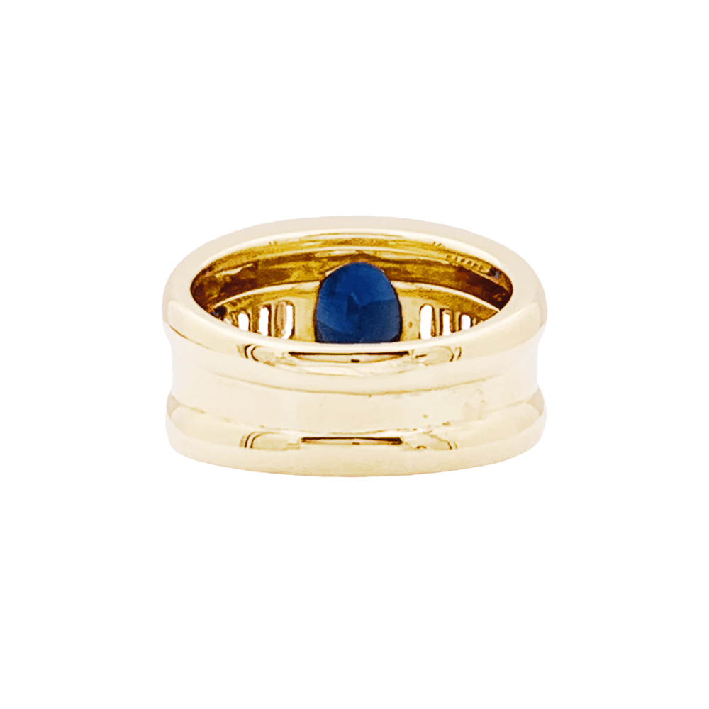 Bague or jaune, saphir et diamants.  4