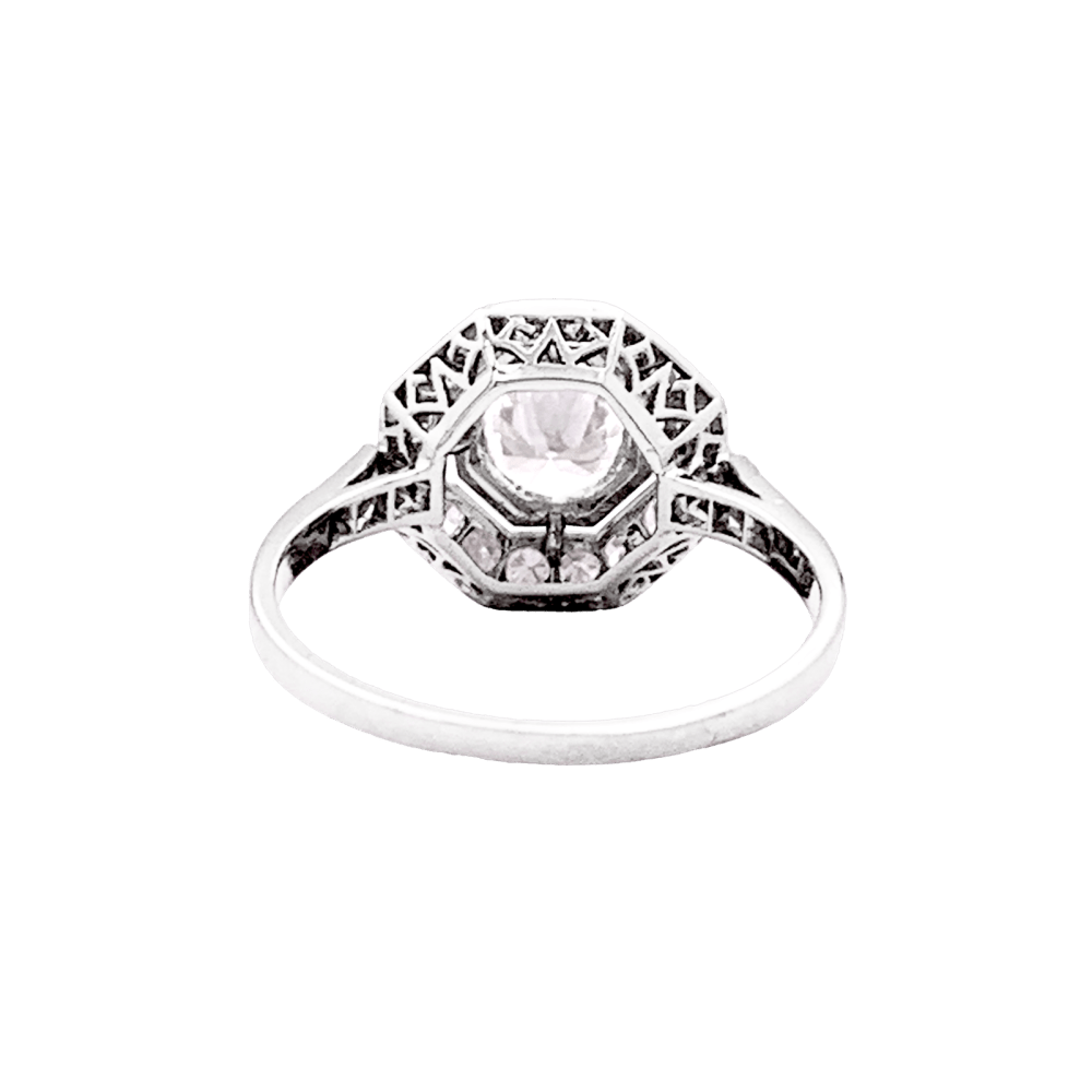 Bague ancienne platine et diamants. 4