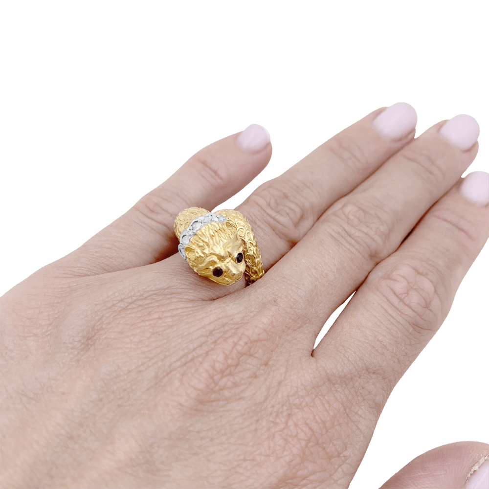 Bague LALAOUNIS, "Animal Head", deux ors, diamants et rubis.  5