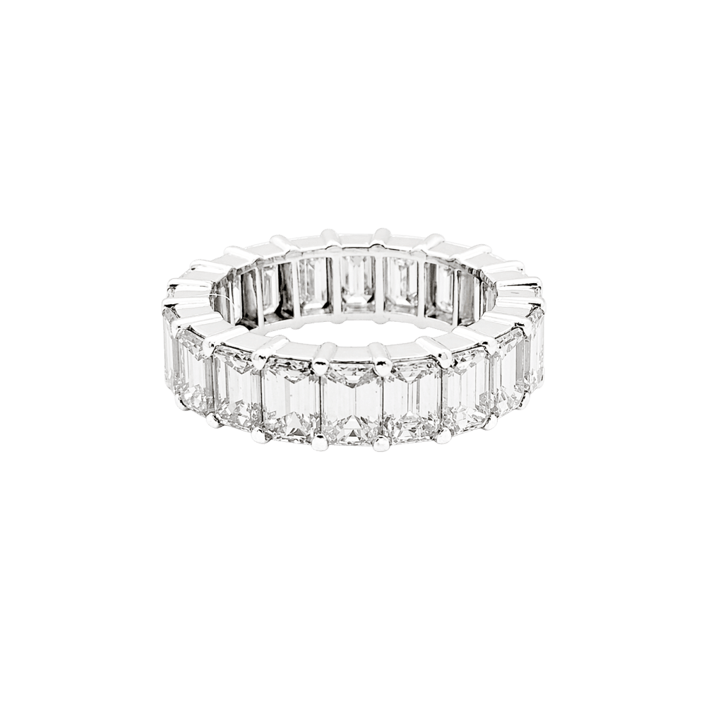 Bague alliance tour complet en or blanc, diamants taille émeraude.  3