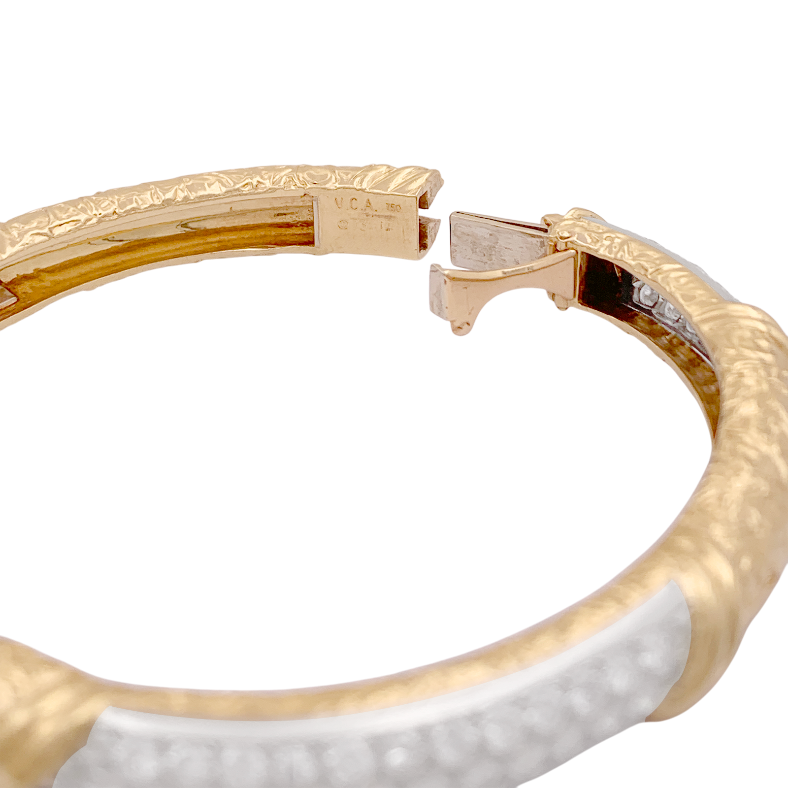 Bracelet jonc Van Cleef & Arpels, or jaune et diamants 4