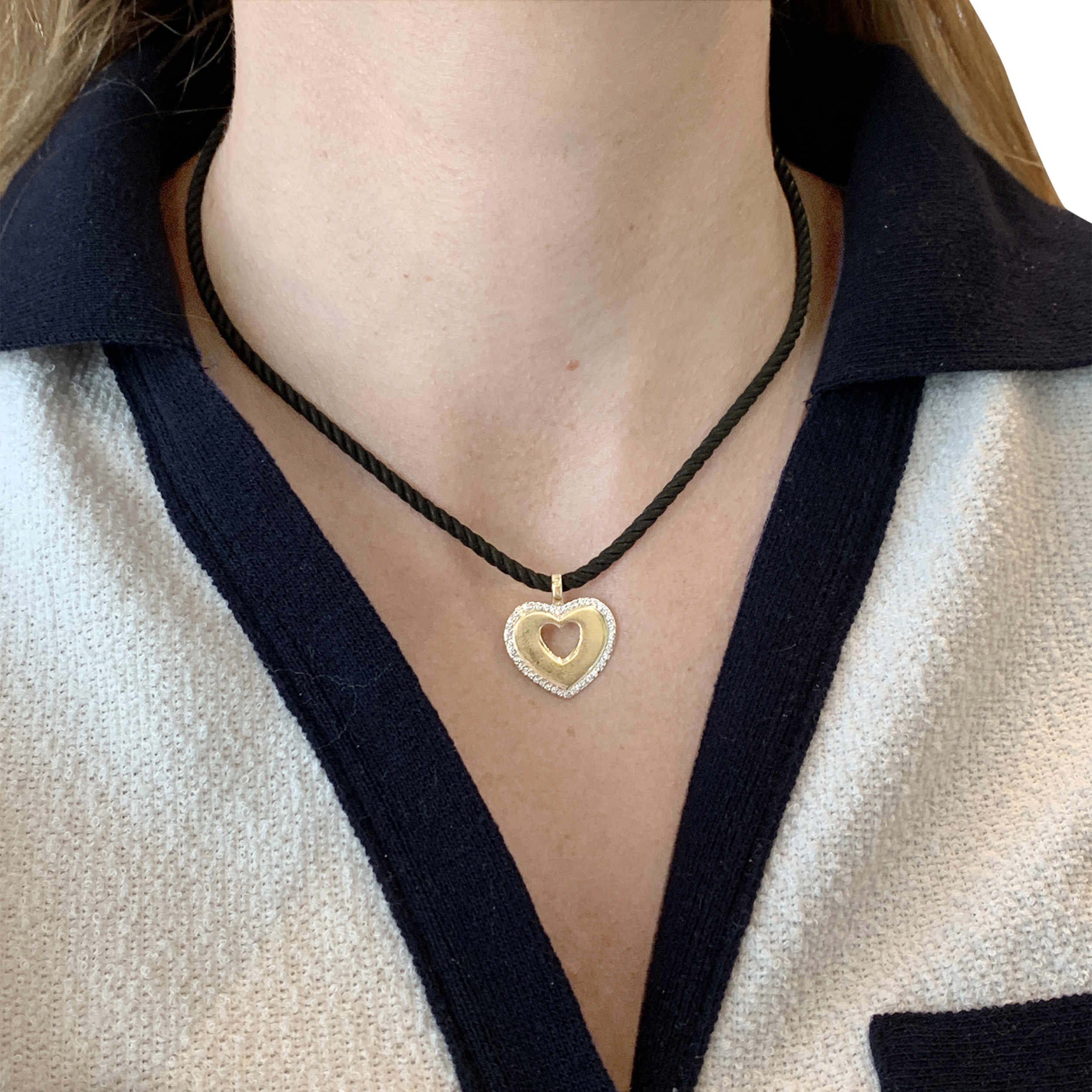Pendentif Poiray "Coeur Secret" en deux tons d'ors et diamants.  6