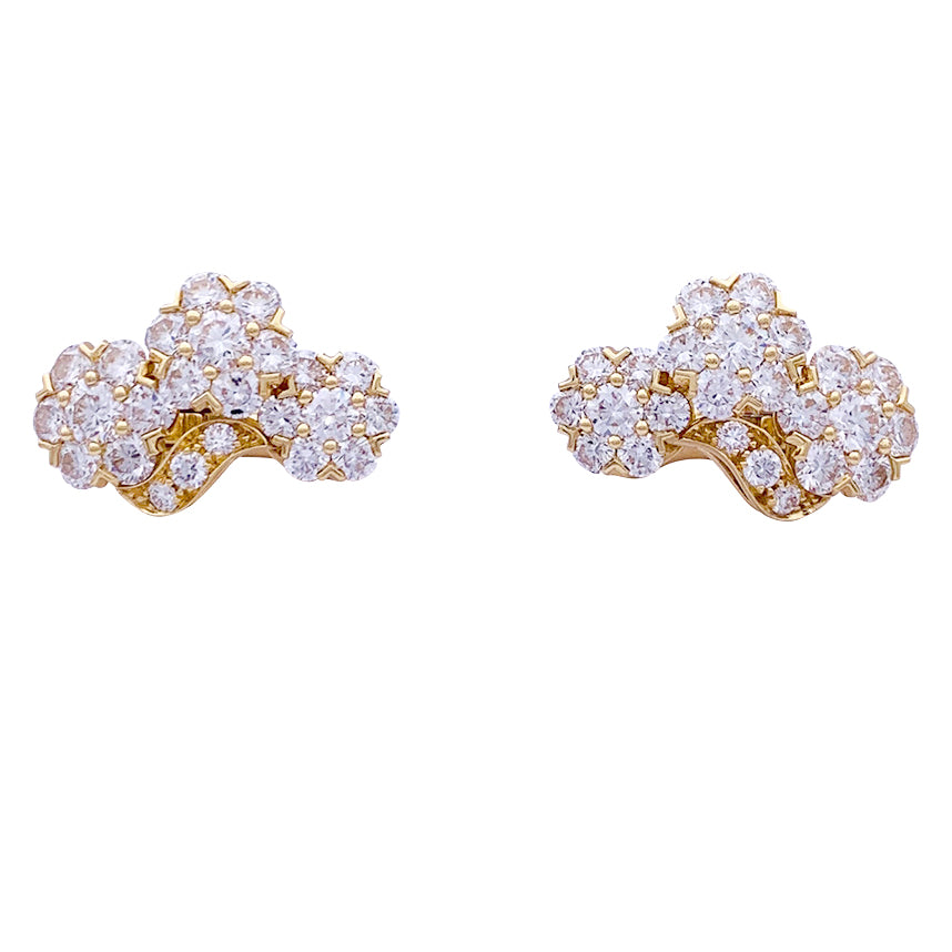 Boucles d'oreilles Van Cleef & Arpels "Snowflake" or jaune, diamants. 4