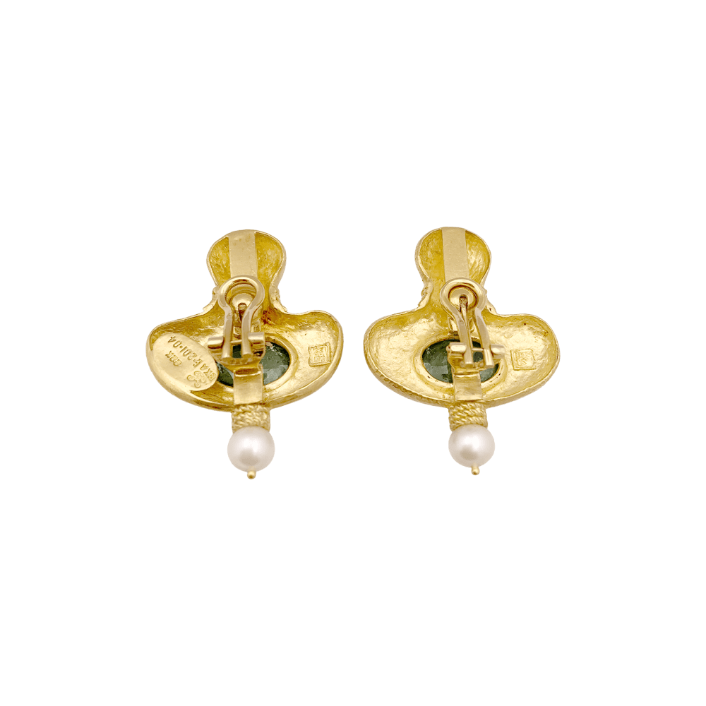 Boucles d'oreilles en or jaune 22kt martelé, tourmalines vertes et perles. 4