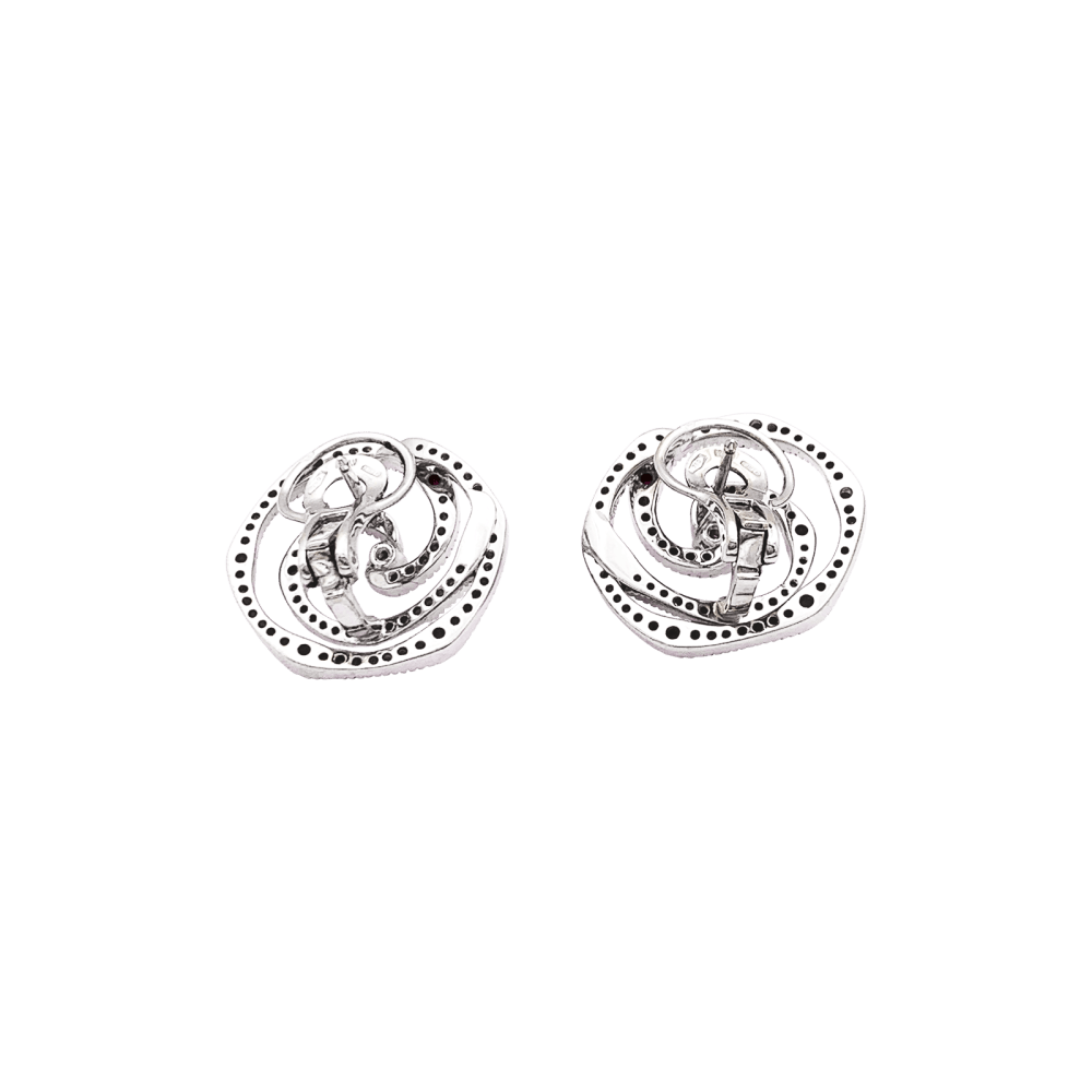 Boucles d'oreilles Giovanni Ferraris, or blanc, diamants et rubis.  4