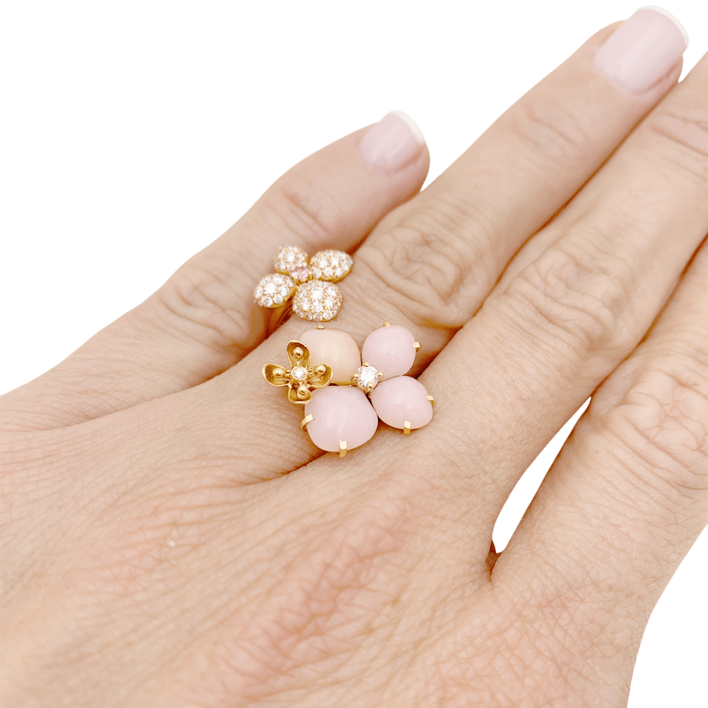 Bague Chaumet, « Hortensia Aube rosée », or rose, diamants, saphir rose et opales roses. 6