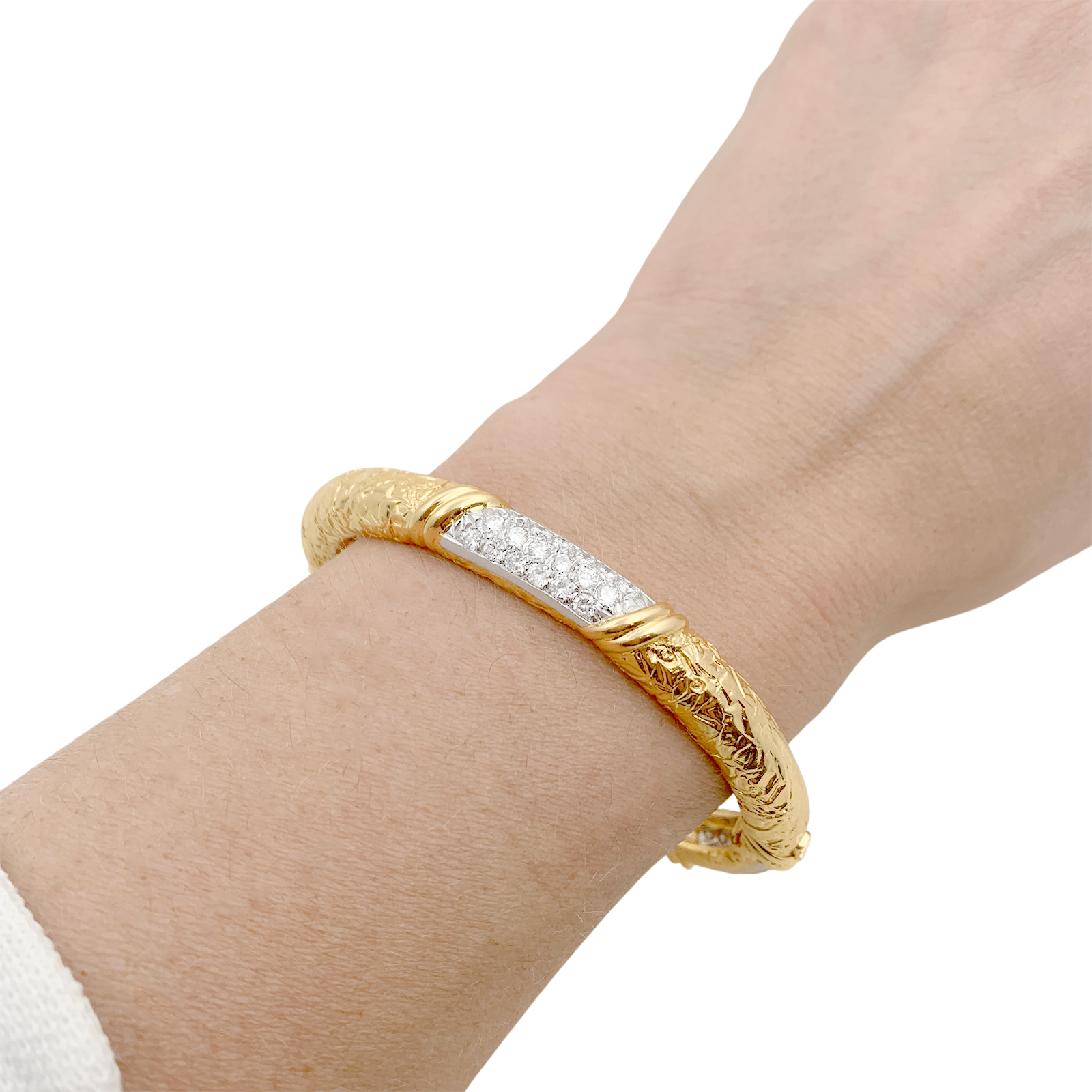 Bracelet jonc Van Cleef & Arpels, or jaune et diamants 6
