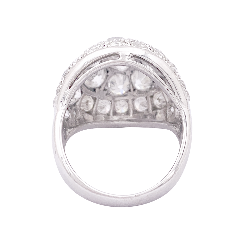 Bague pavage or blanc, diamants. 5
