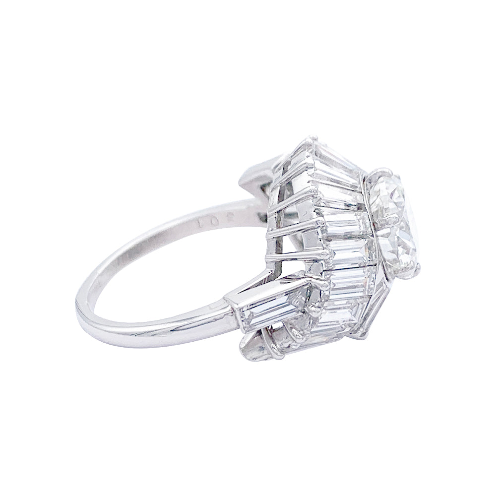 Bague platine diamant 2,51 ct entourage baguette. 3