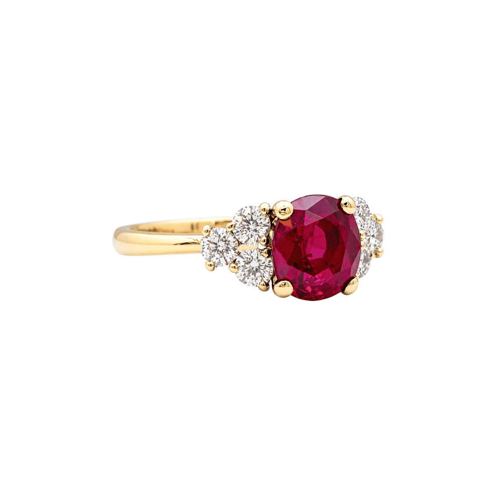 Bague or jaune, rubis et diamants.  3