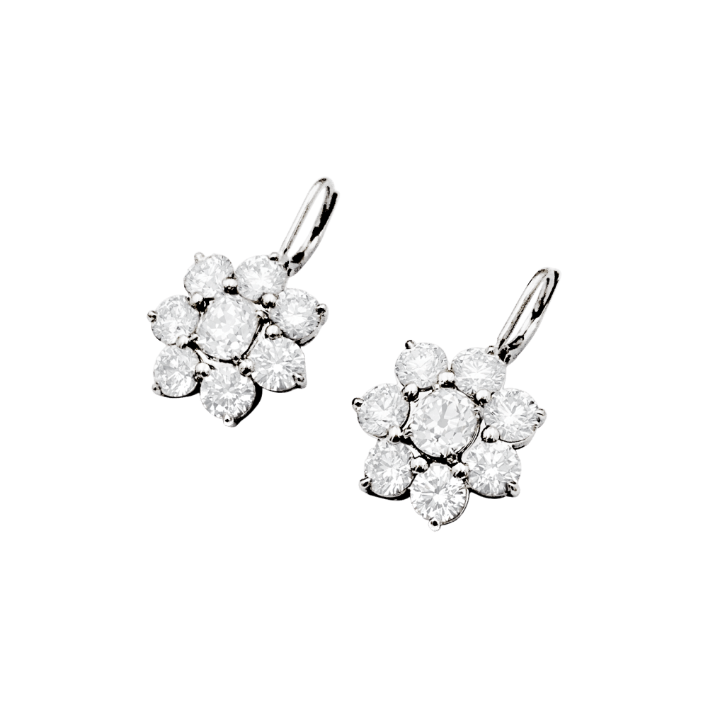 Boucles d'oreilles dormeuses, or blanc et diamants.  2