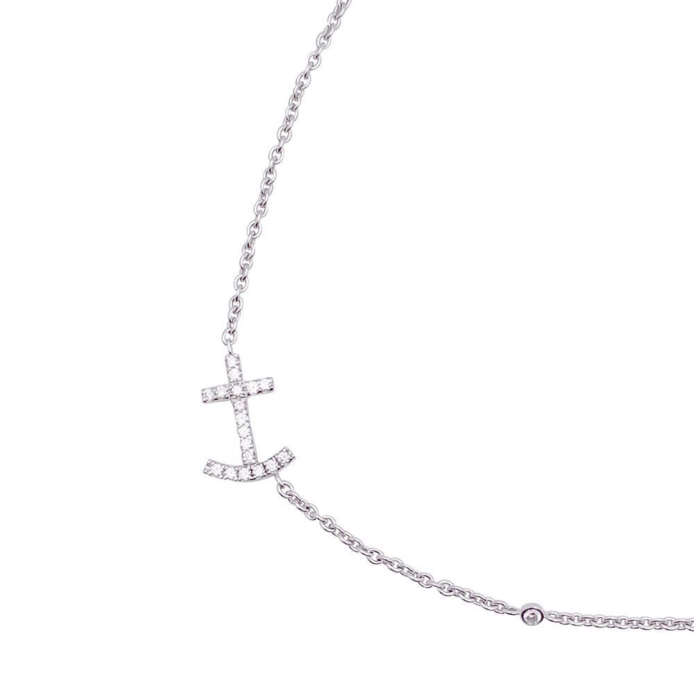 Collier or blanc et diamants. 4