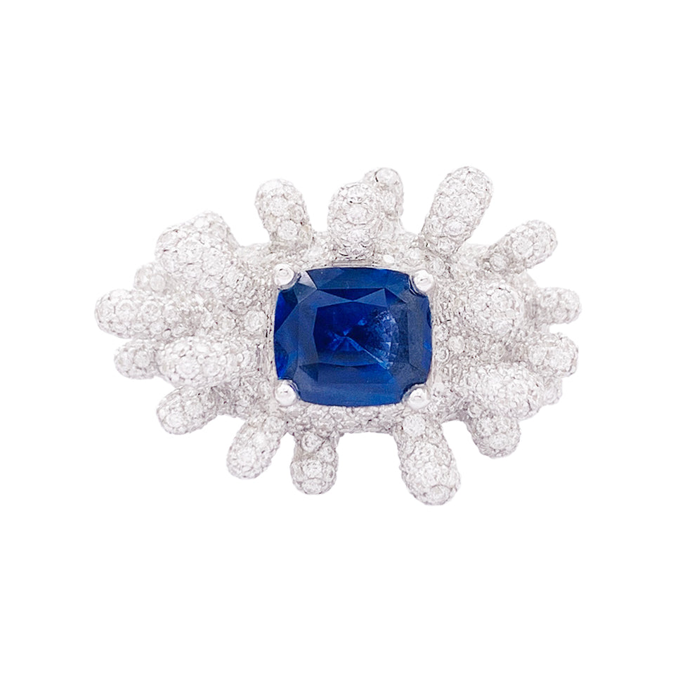 Bague or blanc, saphir et diamants. 2