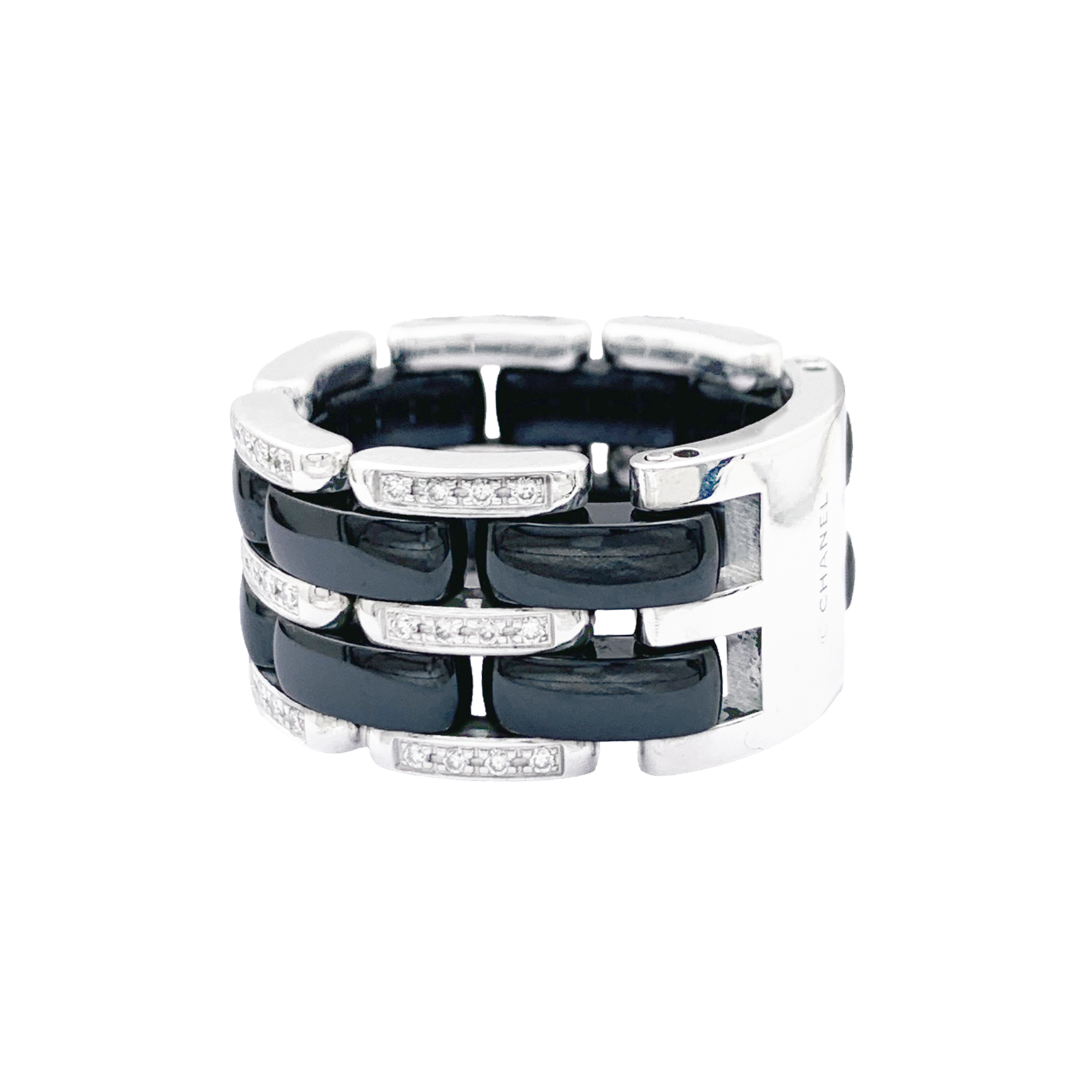 Bague Chanel,"Ultra", en or blanc, céramique noire et diamants. 2